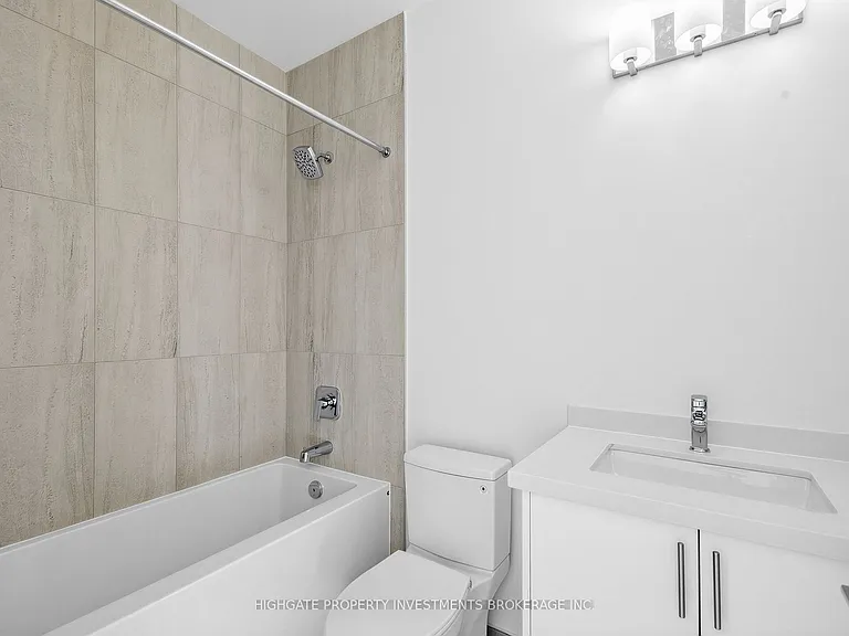 27 Korda Gate #Penthouse 102 — Photo 12