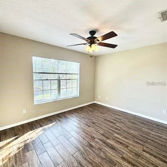 1122 Priory Cir — Photo 16