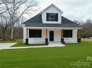 484 Hilltop Rd, Lincolnton, NC 28092