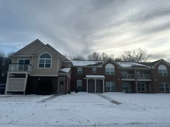 21940 Aberdeen Dr #48, Macomb, MI 48042