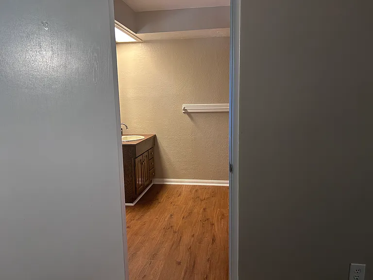 398 Dunant Dr — Photo 11