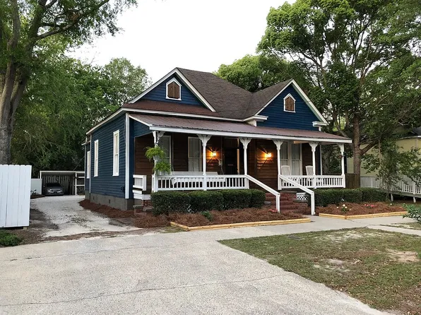 323 E Cherry St, Jesup, GA 31546