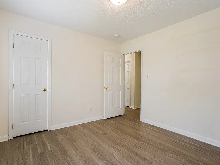 6728 Oviedo Dr — Photo 13