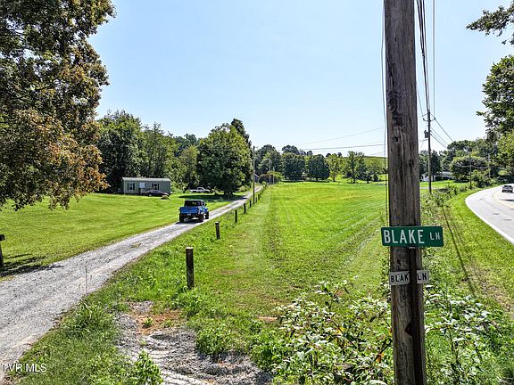 3rd image of 32AC Blake Ln