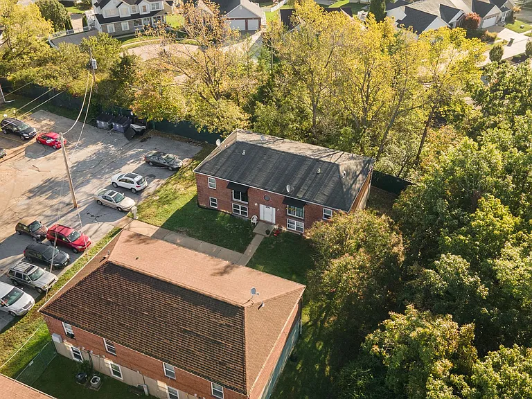 334 Mount Everest Dr — Photo 16