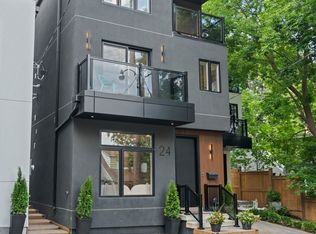 24 Harriet St, Toronto, ON M4L 2E9