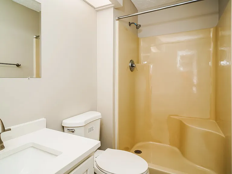 532 Hunters Trl — Photo 10