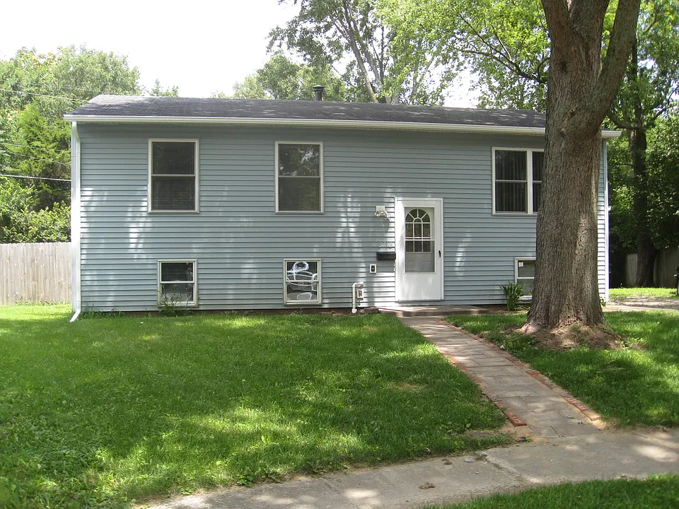 2712 High Ct