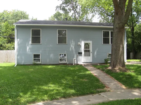 2712 High Ct, Urbana, IL 61802