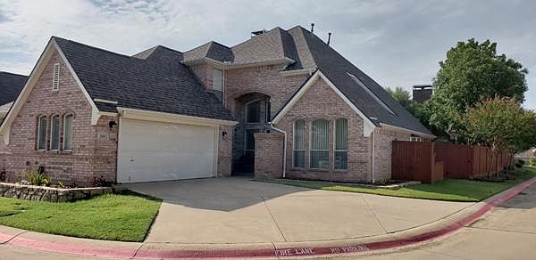 1st image of 200 Arbor Creek Dr