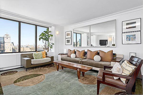 1st image of 45 E 80th St APT 21A