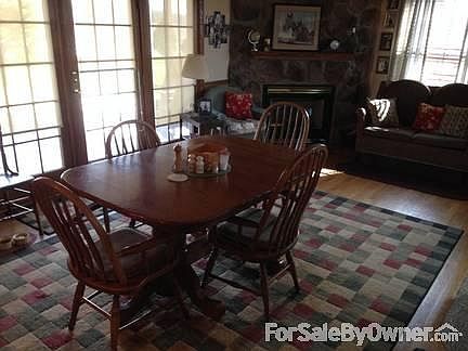 DINING ROOM
						:
						GAS FIREPLACE, FRECH DOORS