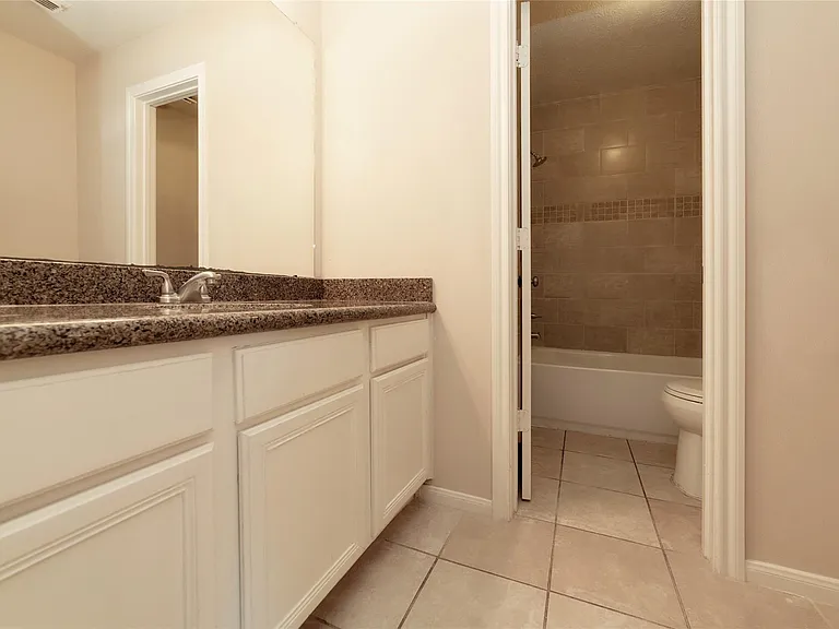 1727 Park Forest Dr — Photo 24