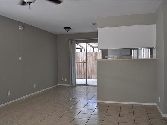 2nd image of 3405A Dolphin Dr