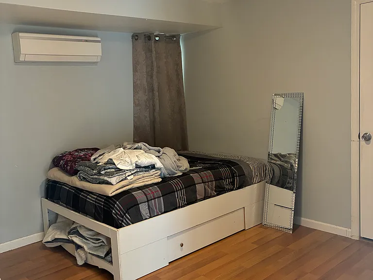 70 Port Ave #G — Photo 6