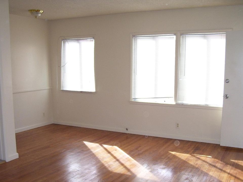 1st image of 2316 W 79th St APT 2