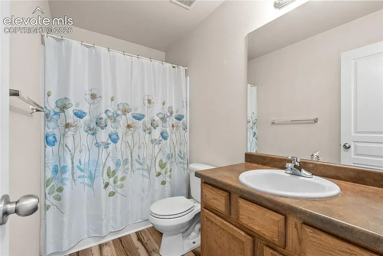 2 bed, 1189 sqft, $2,400 — Photo 2