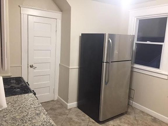 3rd image of 42 Camp St Fl 3rd