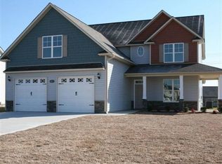 2017 Ellie Ave, Fayetteville, NC 28314