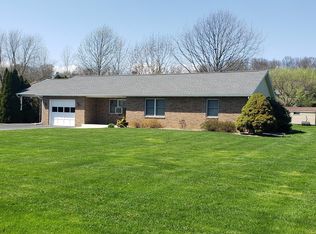 14 Poplar Dr, Thompsontown, PA 17094