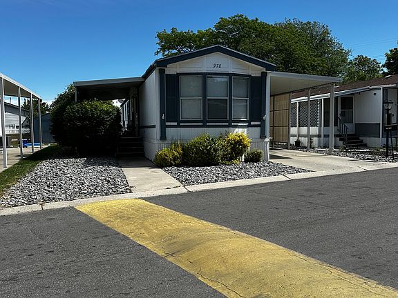 3rd image of 978 W Jasmine Dr S
