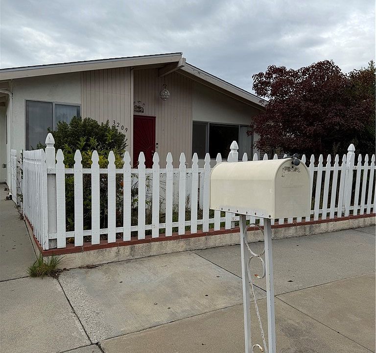 1st image of 3209 Buena Hills Dr