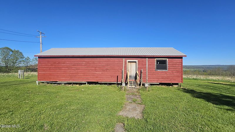 4th image of 377 Zarcarco Road