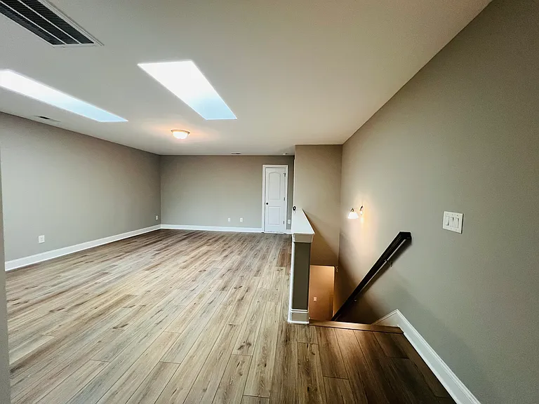 1618 Cedar Hill Way — Photo 20