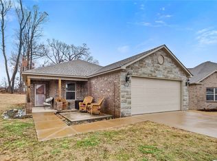 4436 Douglas Ln, Springdale, AR 72762