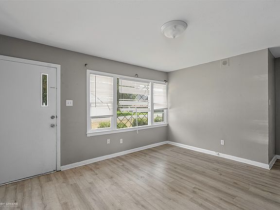 2nd image of 2420 River St