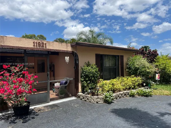 11921 NW 29th St, Sunrise, FL 33323