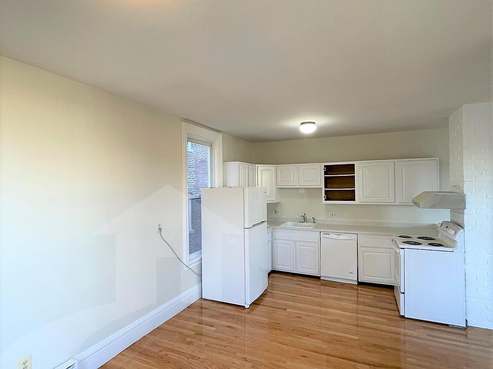 14 Chestnut St APT 4, Malden, MA 02148 Zillow