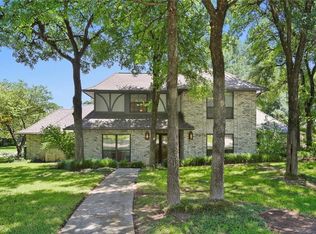 8724 Racquet Club Dr, Fort Worth, TX 76120