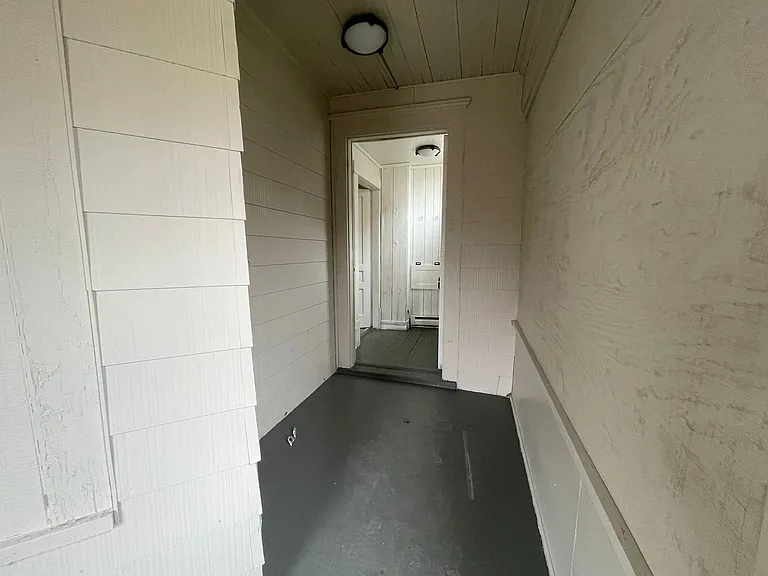 719 5th Ave S — Photo 11