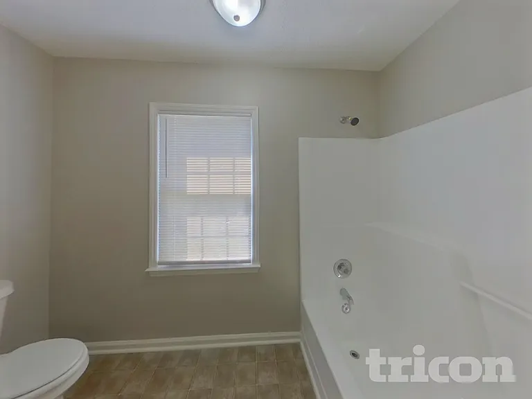 7400 Palmetto Ct — Photo 13