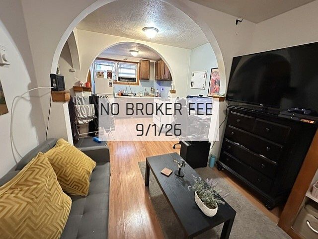 1st image of 64 Prince St APT 3