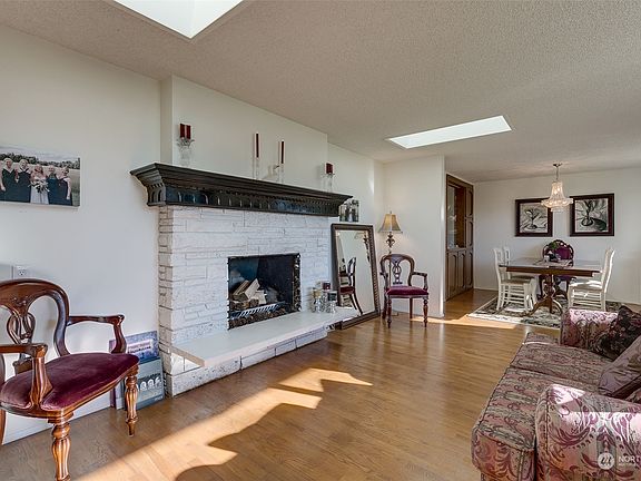 3rd image of 7727 272nd Street NW