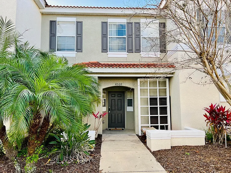 4568 Alberto Cir — Photo 1