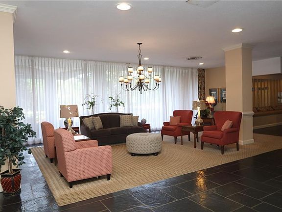 5th image of 5100 Monument Ave Unit 1208