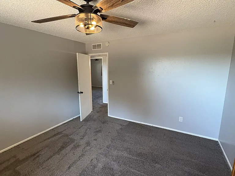 11586 S Smith Ave — Photo 9