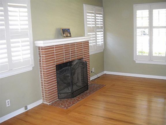 3rd image of 2724 N Arthur Ave