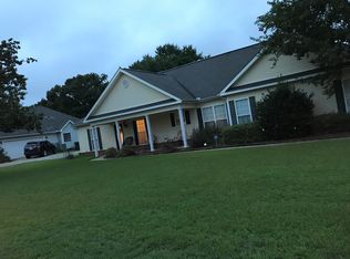 198 Wavertree Dr, Warner Robins, GA 31088