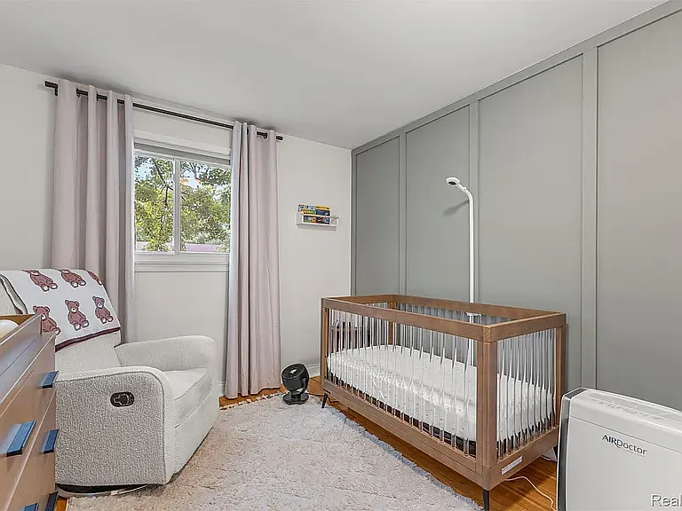 520 Byron St — Photo 31
