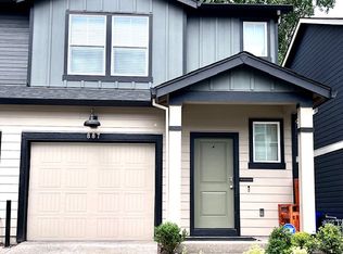 887 N 18th Ave, Cornelius, OR 97113