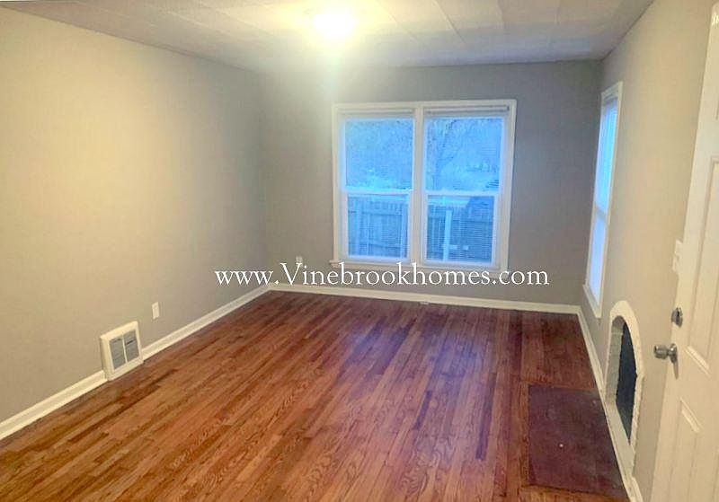 8629 Greenwood Rd, Raytown, MO 64138 Zillow