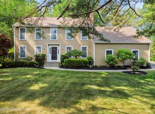 5 Brookview Ter, Saratoga Springs, NY 12866