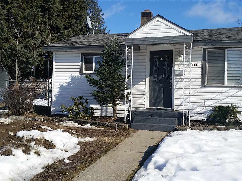 1st image of 6914 N Normandie St