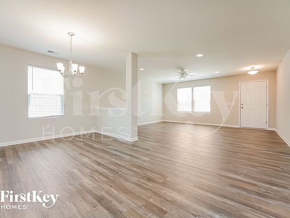 4th image of 143 Rockingham Way
