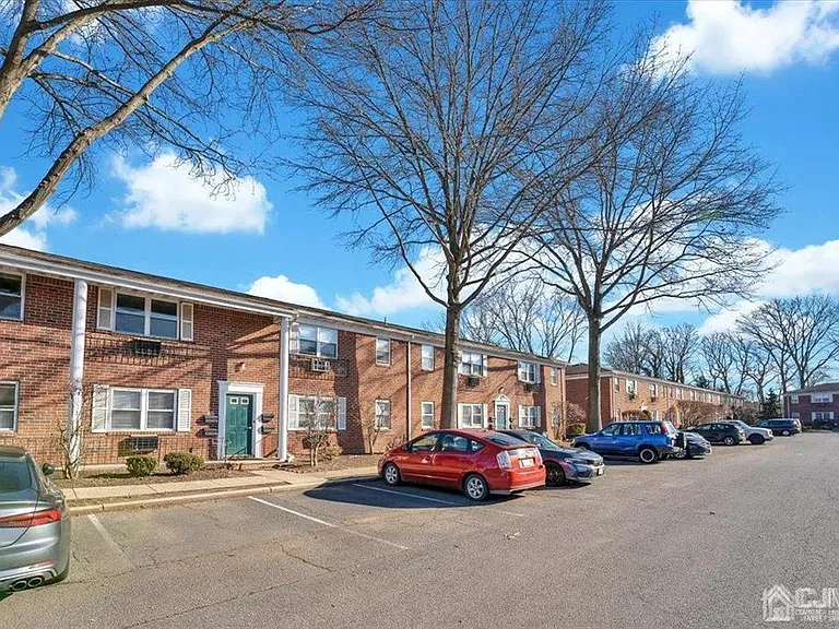 289 Main St #8K — Photo 3