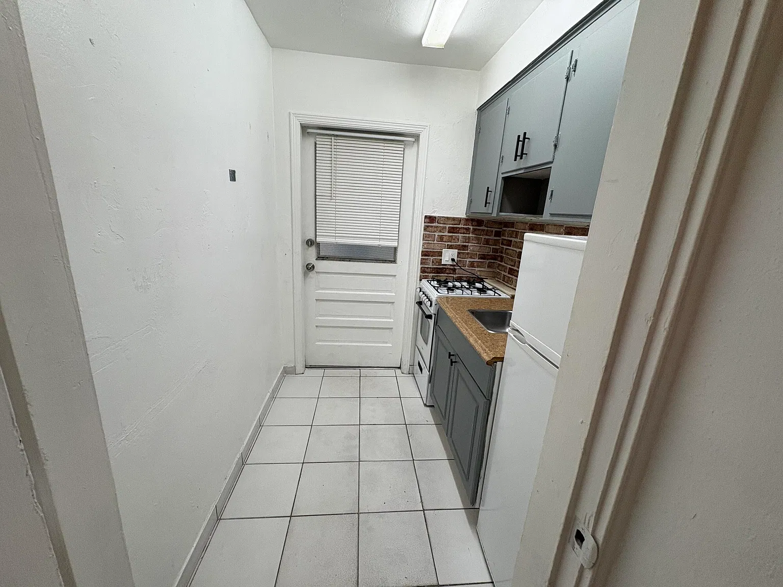 505 N 20th Ave — Photo 4